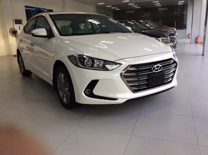 Hyundai Elantra 1.6 số tự động 06 cấp, phiên bản 2016,linh kiện nhập khẩu 100%, màu trắng