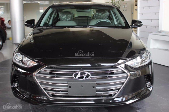 Hyundai Elantra 2.0 số tự động 06 cấp, phiên bản 2016,linh kiện nhập khẩu 100%, mầu đen