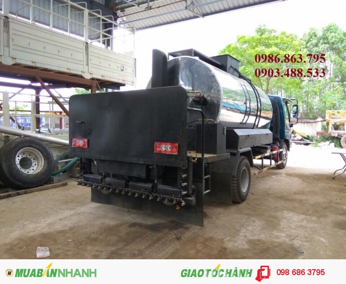 Xe phun trải thảm nhựa đường