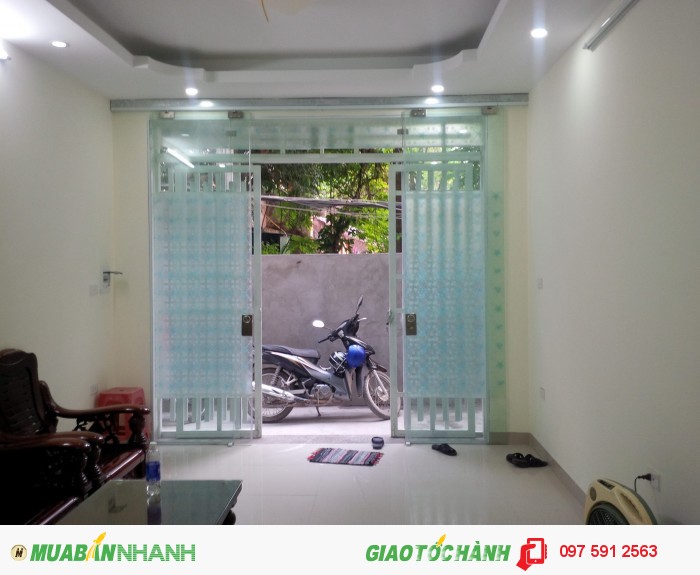 Bán nhà Chính chủ DT 40m2x5t Thanh Nhàn, Hai Bà Trưng cực đẹp giá 2.65 tỷ