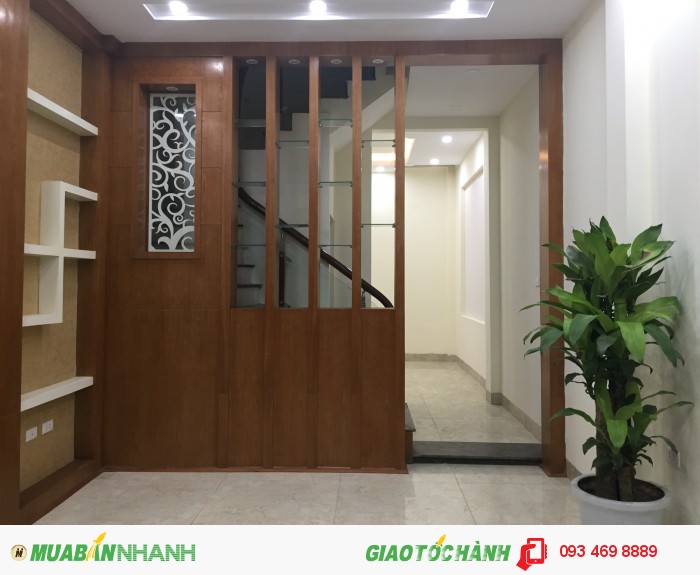 Bán nhà Nguyễn Khánh Toàn,Cầu Giấy, diện tích 40m2x5 tầng, giá 3.9 tỷ