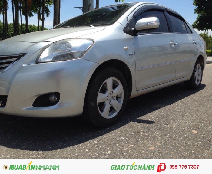 Chính chủ bán xe Toyoyta Vios E 2009, màu bạc, máy