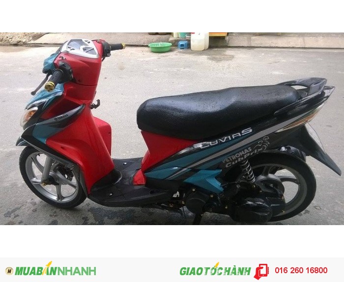 Xe Yamaha Luvias 125 màu đỏ đen xanh biển số thành phố