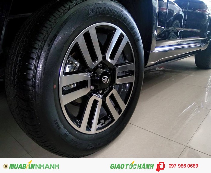 Toyota 4 Runner Limited 2016 màu đen nhập khẩu mới 100%