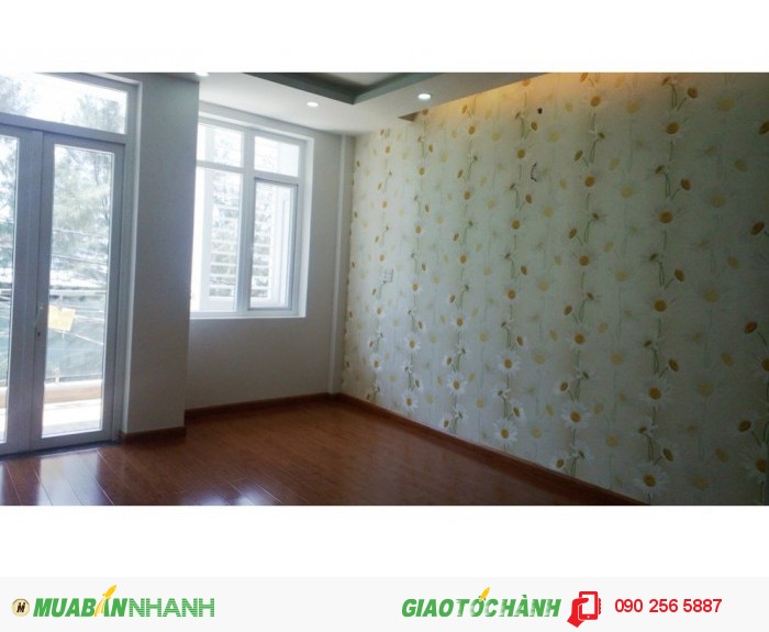 Bán gấp nhà nhà bè đẹp, dt 5.5x15m, lô góc 2 mặt tiền 1 trệt, 2 lầu, thị trấn nhà bè, sát q7. Giá 2,650 tỷ