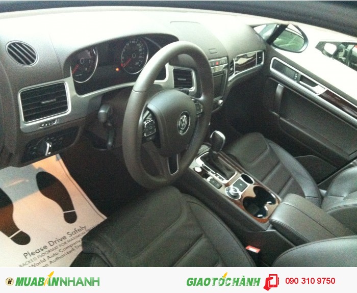 Đẳng cấp dành cho quý doanh nghiệp Volkswagen Touareg 3.6 ưu đãi 5% giá xe