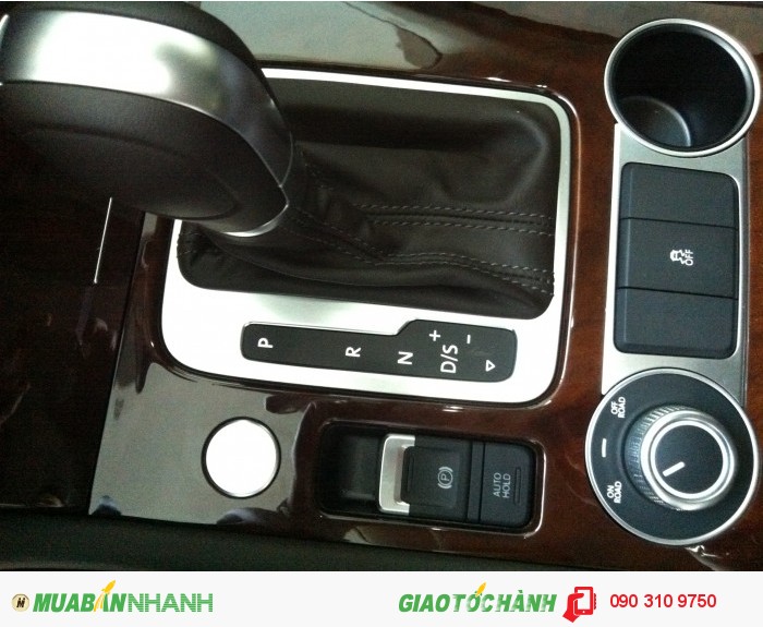Đẳng cấp dành cho quý doanh nghiệp Volkswagen Touareg 3.6 ưu đãi 5% giá xe