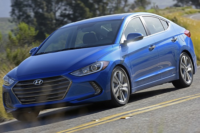 Sốc! Gía Ưu Đãi Hyundai Elantra 1.6AT 2016