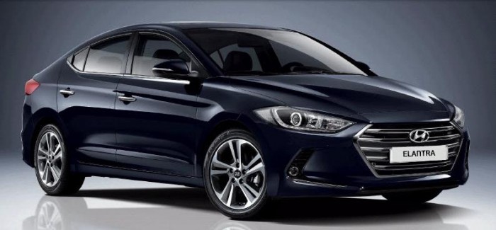 Hyundai Elantra 2.0 AT (Số Tự Động) 2016
