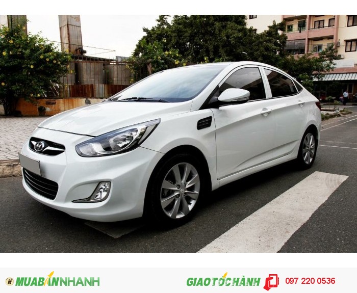 Bán Hyundai Accent 1.4AT xe nhập nguyên con màu trắng