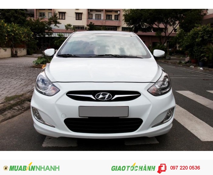 Bán Hyundai Accent 1.4AT xe nhập nguyên con màu trắng