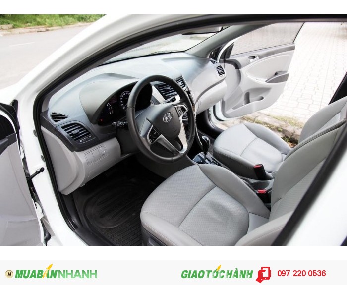 Bán Hyundai Accent 1.4AT xe nhập nguyên con màu trắng
