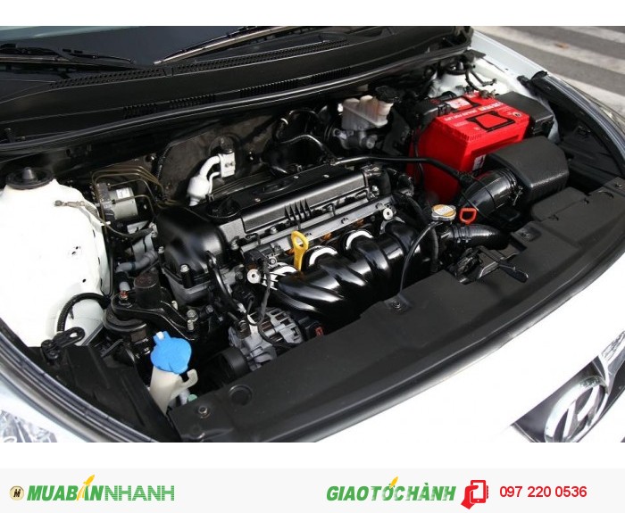 Bán Hyundai Accent 1.4AT xe nhập nguyên con màu trắng