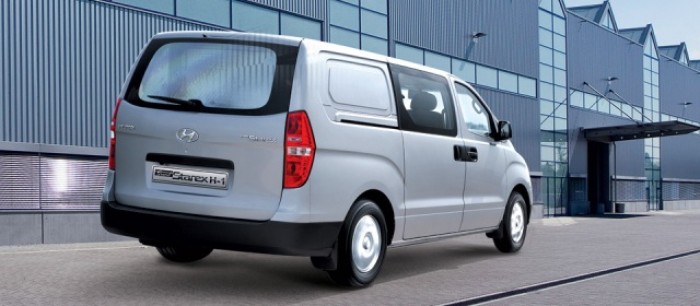 Hyundai Starex 2.4MT (Số Sàn) 6 chỗ – Xăng - Gía Ưu Đãi