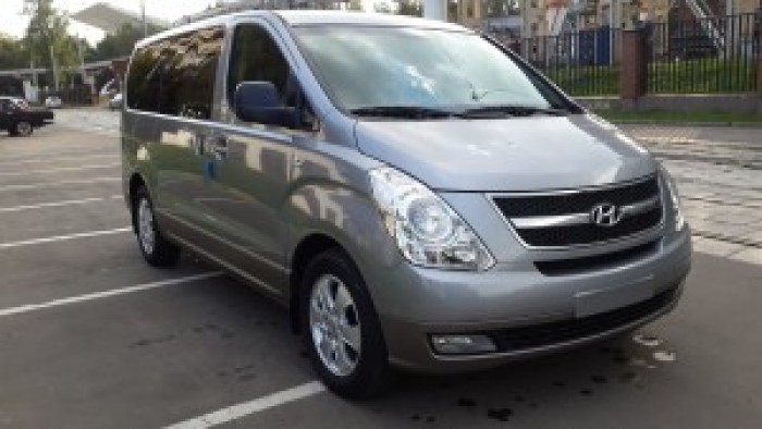 Hyundai Starex 2.4MT 9 chỗ – Xăng - Đang Giảm Gía Tháng Hot