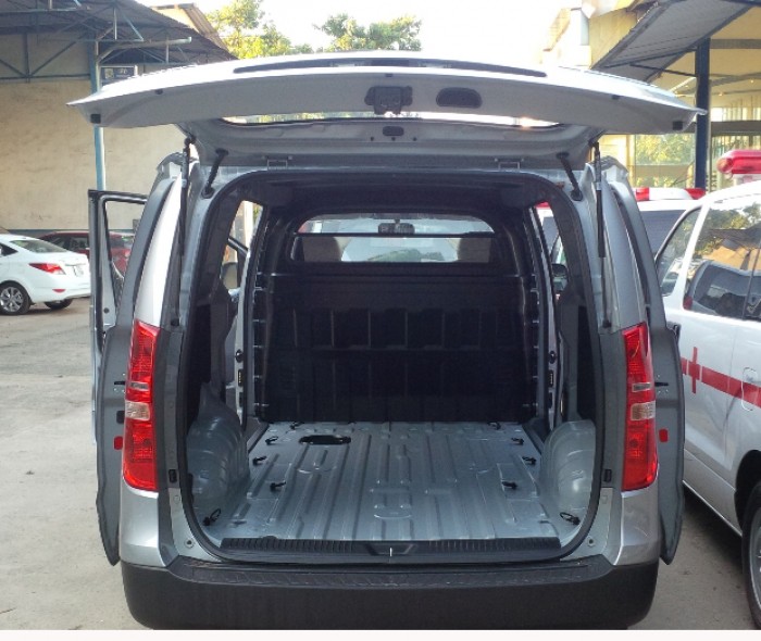 Hyundai Starex 2.5MT Máy Dầu - Gía Ưu Đãi Tại Hyunhdai Kinh Dương Vương