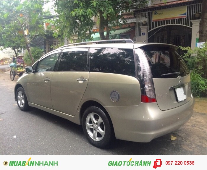 (Mitsubishi) Grandis vàng cát, full đồ chơi