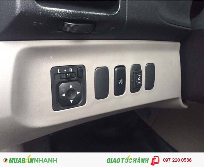 (Mitsubishi) Grandis vàng cát, full đồ chơi