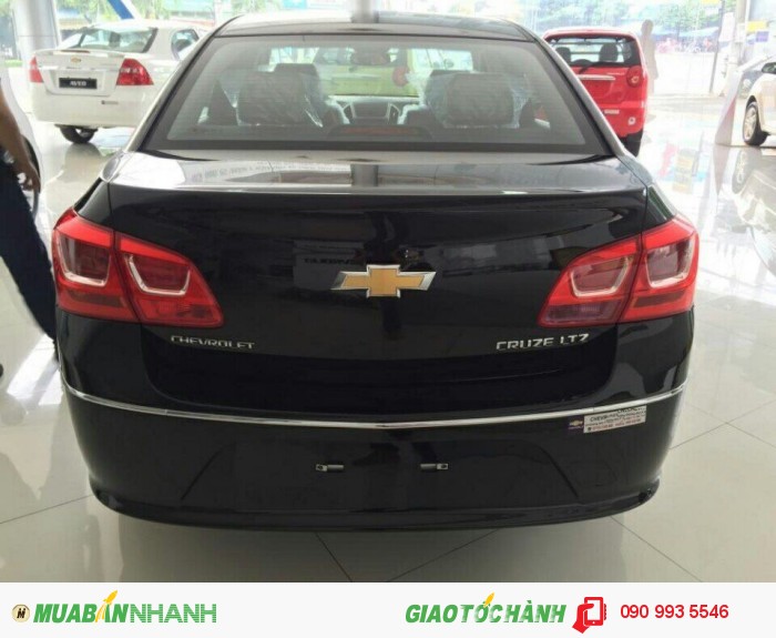 Bạn nên chọn Cruze LTZ cho gia đình.