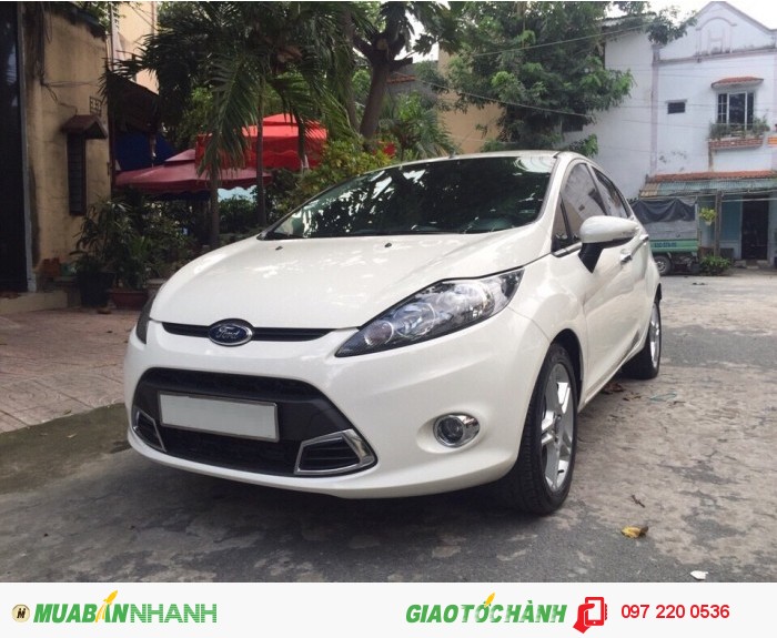 FORD Fiesta S AT, máy xăng số tự động hatback