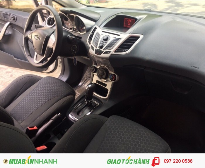 FORD Fiesta S AT, máy xăng số tự động hatback