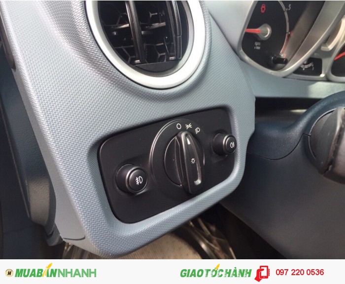 FORD Fiesta S AT, máy xăng số tự động hatback