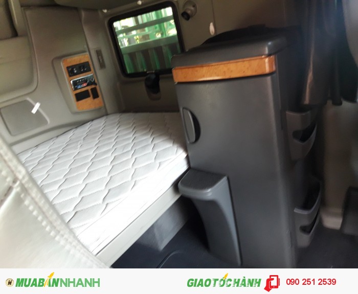 Đầu kéo mỹ hoàng huy