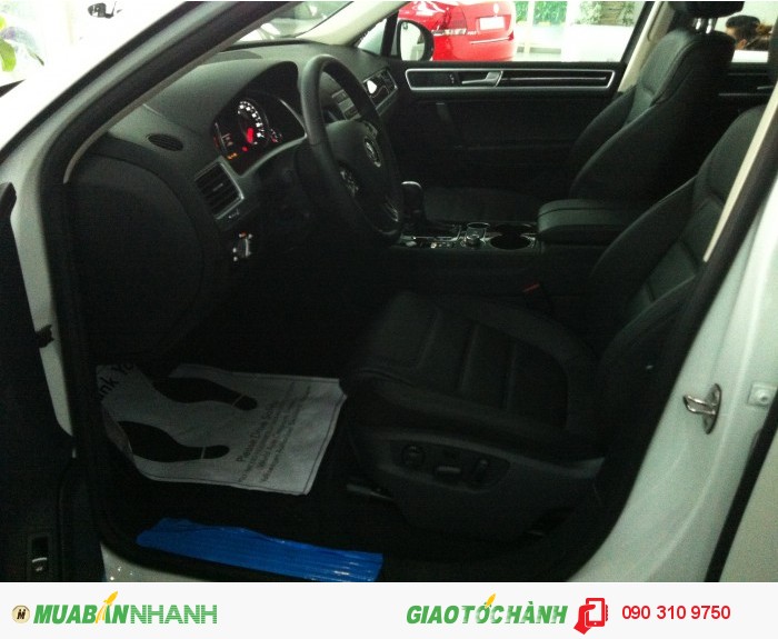 Đẳng cấp dành cho quý doanh nghiệp Volkswagen Touareg 3.6 ưu đãi 5% giá xe