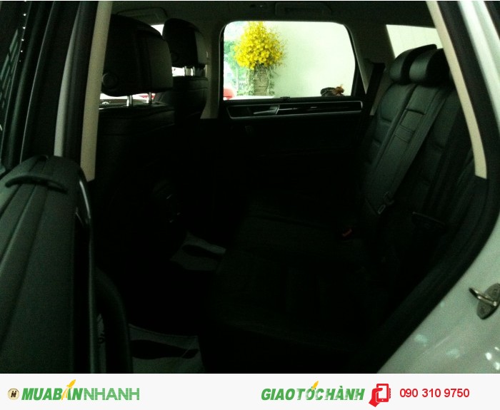 Đẳng cấp dành cho quý doanh nghiệp Volkswagen Touareg 3.6 ưu đãi 5% giá xe