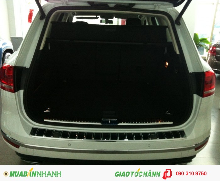 Đẳng cấp dành cho quý doanh nghiệp Volkswagen Touareg 3.6 ưu đãi 5% giá xe