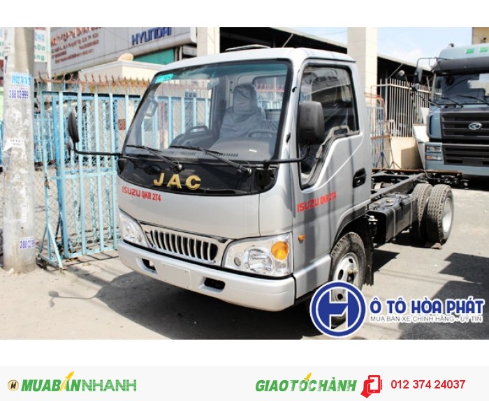 Xe tải Jac 2t4 tổng tải 4t99 chạy thành phố ban ngày