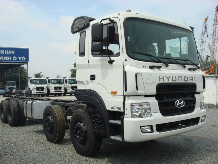 Đại lí phân phối độc quyền Hyundai HD310 thùng dài 7m9