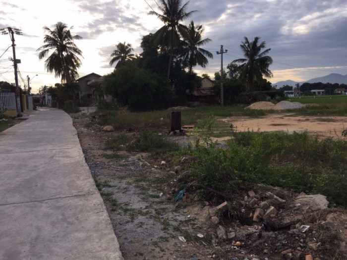Cần bán một số lô đất nền thổ cư tại xã Vĩnh Thạnh – Tp Nha Trang, hạ tầng hoàn thiện.
