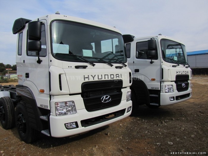 Bán xe tải Hyundai  19 tấn HD 320, xe nhập, giá tốt giao xe toàn quốc