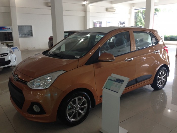 Hyundai i10 1.2 AT 2016 trả góp tại HCM