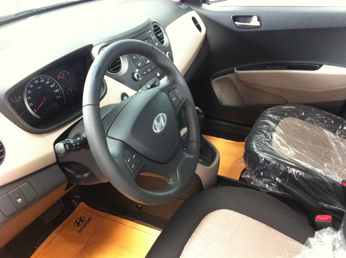 Hyundai i10 1.2 AT 2016 trả góp tại HCM