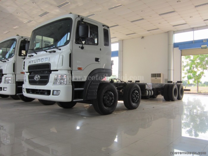 Đại lí phân phối độc quyền Hyundai HD320 thùng dài 9.6m