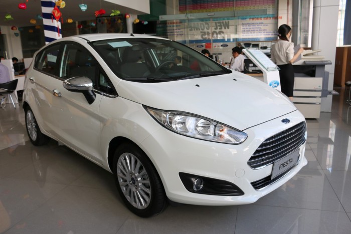 Bán Ford Fiesta Sport, giao ngay, đủ màu, 535 triệu