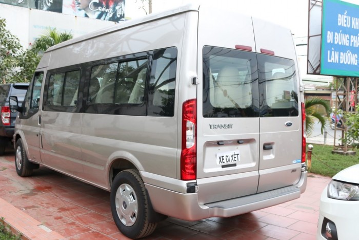 Bán Ford Transit 16 chỗ bản tiêu chuẩn, 872 triệu, giao xe ngay