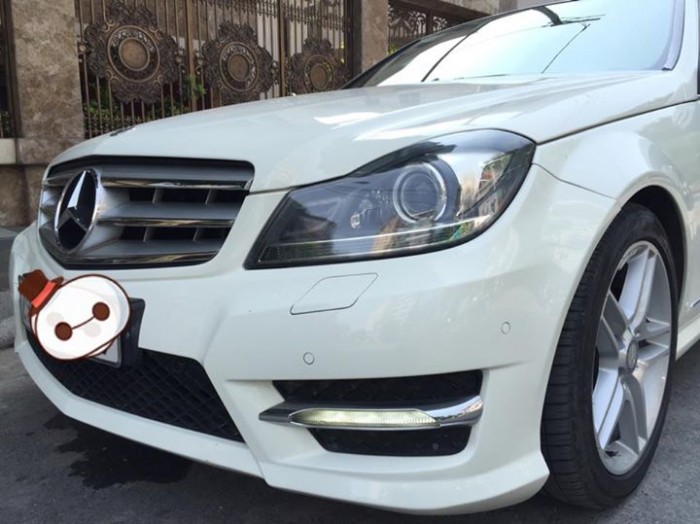 Bán Mercedes C300 AMG 2012, màu trắng chính chủ, ít sử dụng