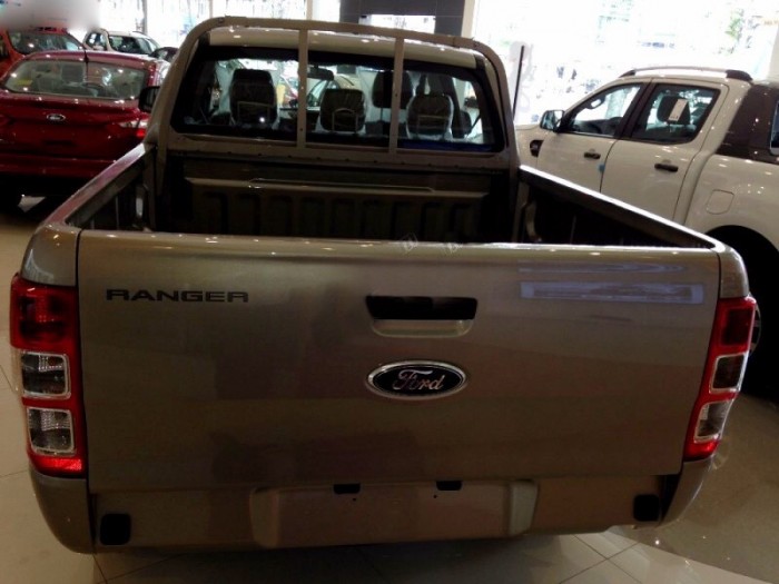 Bán Ford  Ranger 2016 XL 2.2MT, hai cầu, 585 triệu