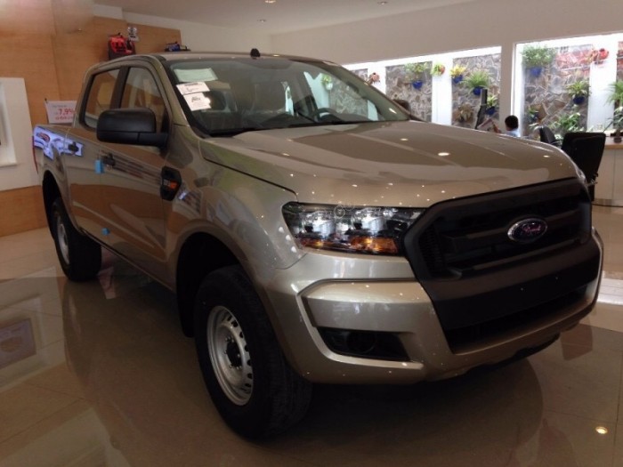 Bán Ford  Ranger 2016 XL 2.2MT, hai cầu, 585 triệu