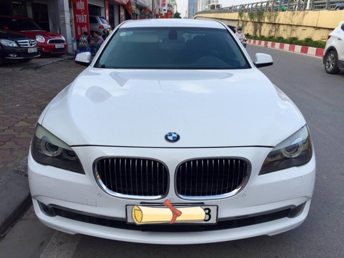 Bán BMW 730i 2009. Full option.  Nhập khẩu nguyên chiếc.