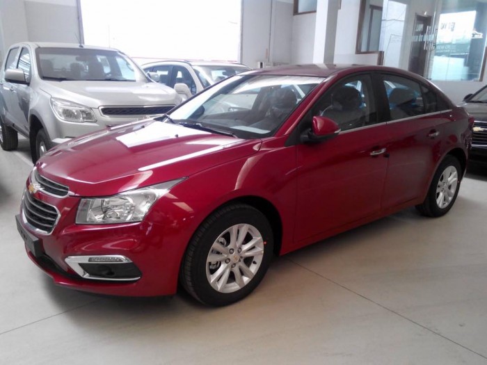 Chevrolet Cruze LTZ khuyễn mãi lớn tháng 9