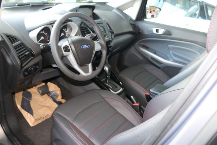 Bán Ford EcoSport Titanium, giao ngay, đủ màu, 610 triệu