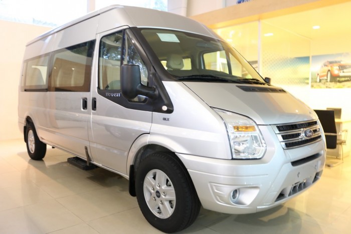 Bán Ford Transit 16 chỗ bản cao cấp, 880 triệu, giao xe ngay