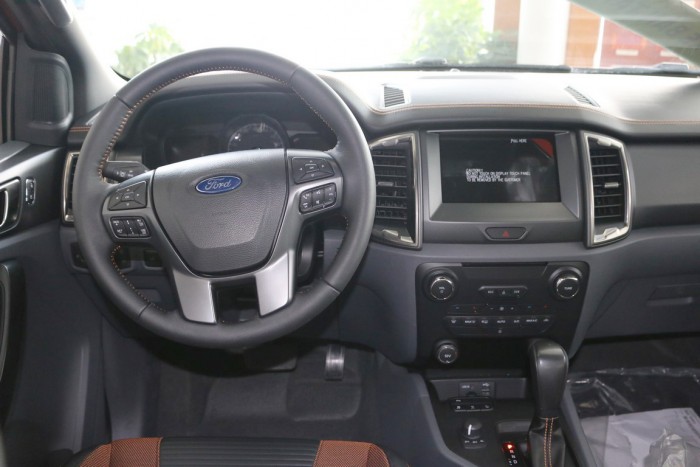 Bán Ford Ranger Wildtrack 2.2AT, một cầu, 800 triệu