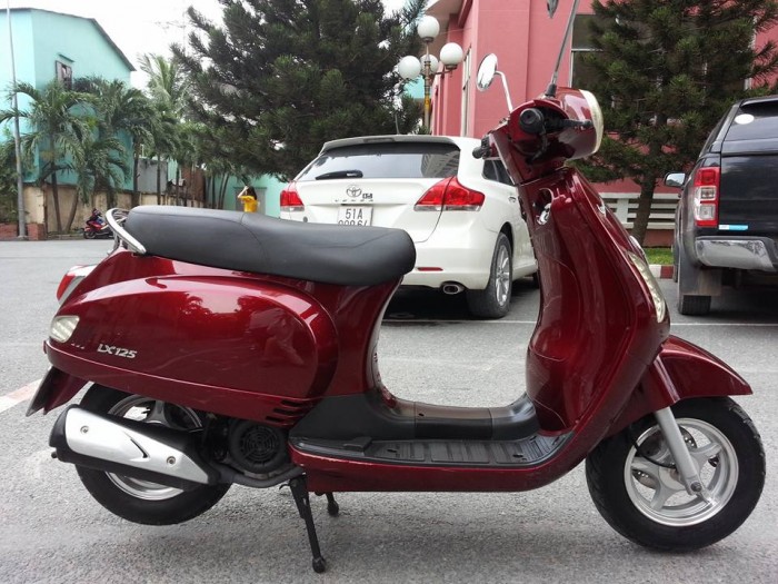 Vespa LX 125 Korea 2016 Mới Sử Dụng 2000 Km Mới Đẹp Long Lanh Như Xe Thùng