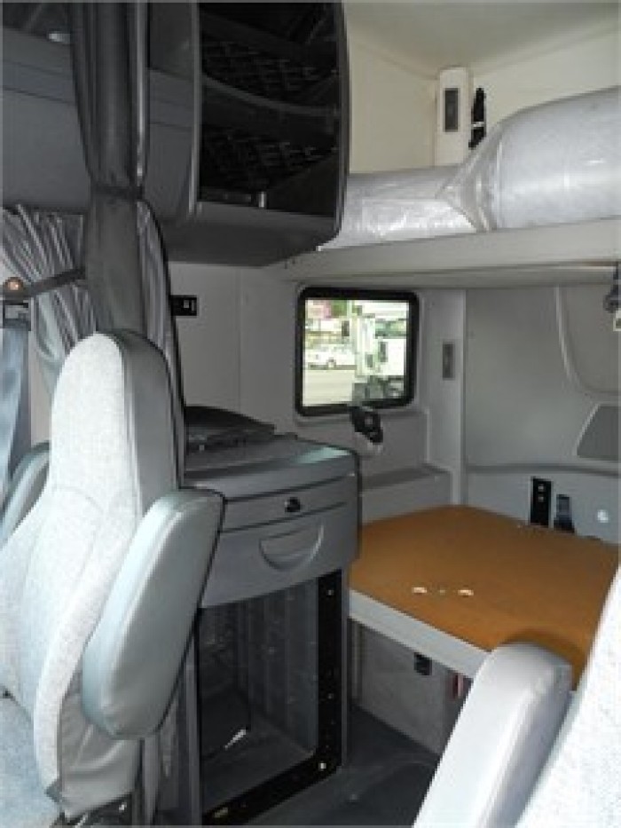MLF CO.,LTD BÁN 6 XE INTERNATIONAL MODEL 2013 MỚI 90%.