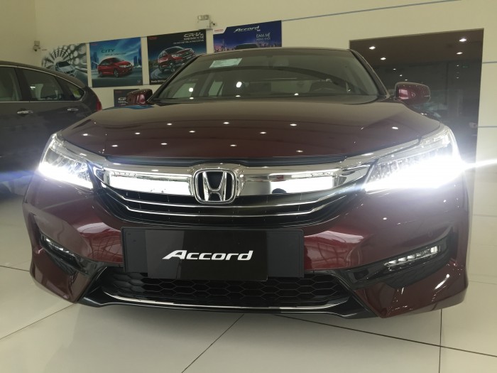 Honda Accord 2016 màu đỏ nhập Thái